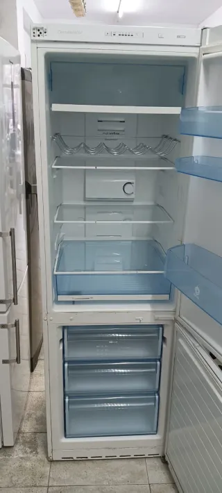 NEVERA COMBI BALAY NO FROST ENERGÍA A+