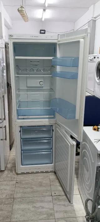 NEVERA COMBI BALAY NO FROST ENERGÍA A+