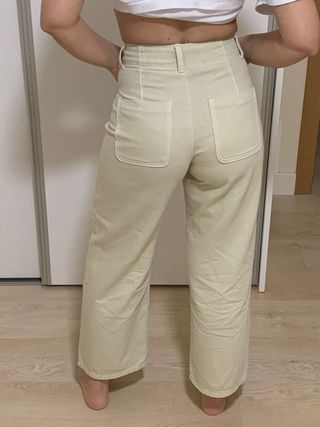 Pantalón Zara