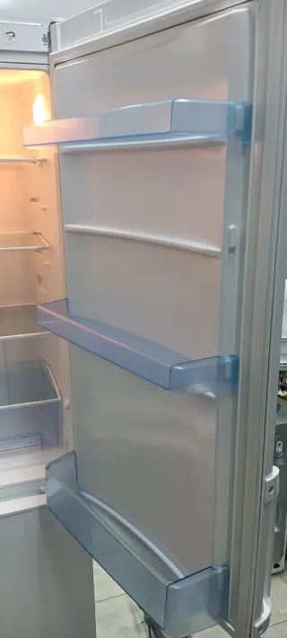 NEVERA COMBI BALAY NO FROST ENERGÍA A+