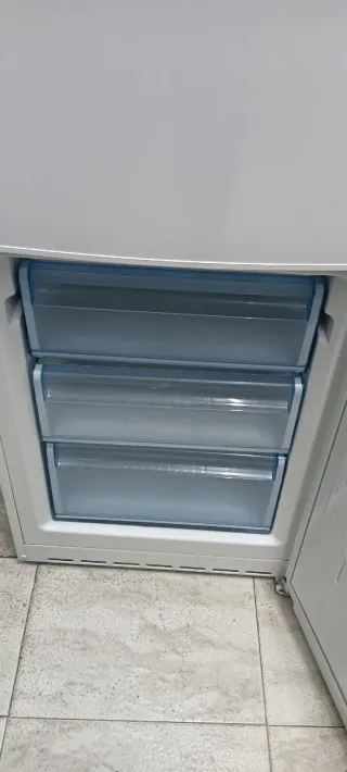 NEVERA COMBI BALAY NO FROST ENERGÍA A+