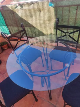 Mesa y 4 sillas terraza/jardín