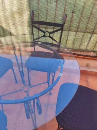 Mesa y 4 sillas terraza/jardín