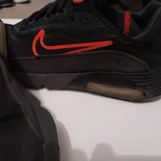 Scarpe Nike Uomo Nero e Rosso