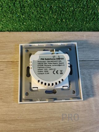 Interruptor único con sensor táctil y de atenuación