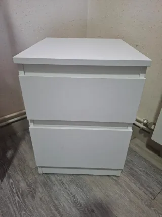 Mesita de noche Ikea blanca