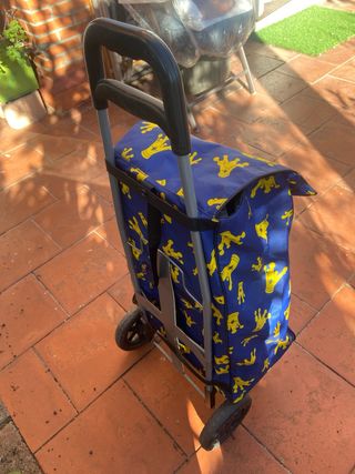 Carro de la compra azul con estampado