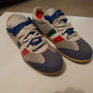 Scarpe sportive Italia