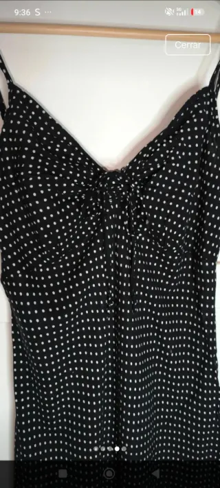 Vestido de lunares negro y blanco