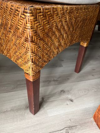 Mesa comedor y 4 sillas importado de  Bali