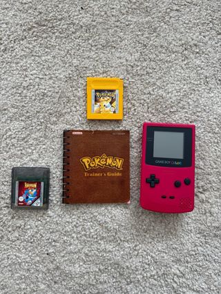 GBC + Pokémon Amarillo + Guía Entrenador, Rayman..