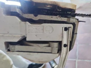 Motosierra de gasolina Greencut Naranja y Blanca