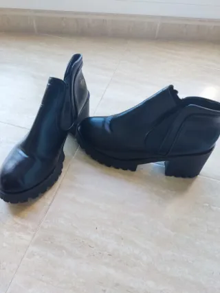 Botines negros con plataforma