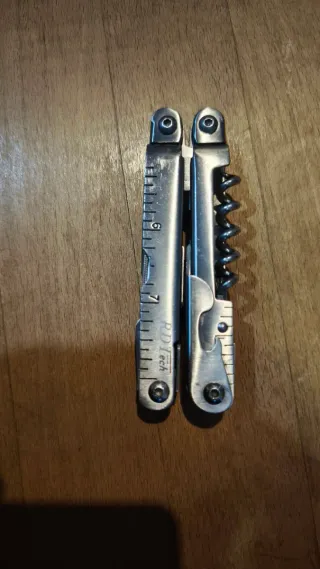 Lote Herramientas y Navajas con fundas