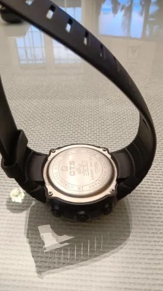 Reloj Digital O.T.S