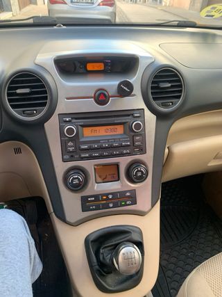 KIA Carens 2009