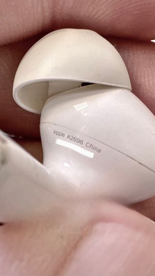 Airpods Pro 2 Destro, versione Lightning