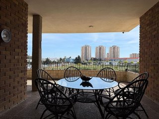 Chalet en alquiler en Vistahermosa en Alicante