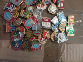 Medaglie e distintivi vintage spille