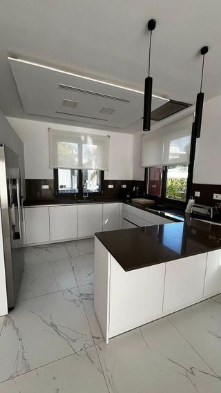 Chalet en alquiler en Lomas de Marbella Club - Puente Romano en Marbella