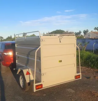 Remolque caja cerrada 210x130x130