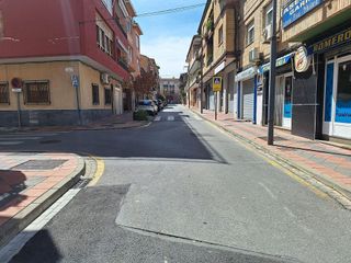 Local comercial en alquiler en Las Tres Cruces en Armilla