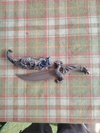 Cuchillo de cabeza dragón Decorativo