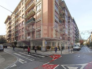 Local comercial en alquiler en Centro en Errenteria
