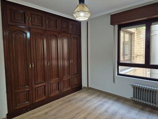 Piso en alquiler en Auditorio - Parque Invierno en Oviedo