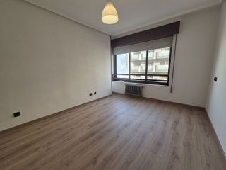 Piso en alquiler en Auditorio - Parque Invierno en Oviedo