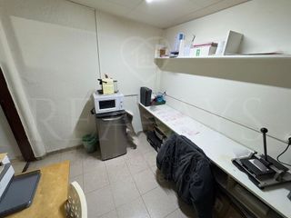 Local comercial en venta en Gavarra en Cornellà de Llobregat