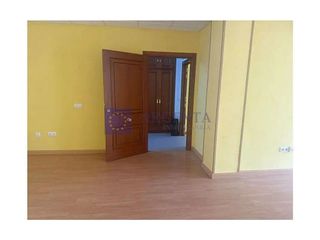 Oficina en venta en Ruta de la Plata en Cáceres