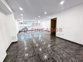 Local comercial en venta en La Salut - Lloreda en Badalona