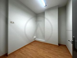 Local comercial en venta en Barri del Centre en Terrassa