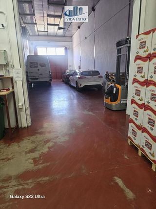 Local comercial en venta en Renfe - Bulevar 1º y 2º Fase en Jaén