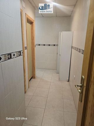 Local comercial en venta en Renfe - Bulevar 1º y 2º Fase en Jaén