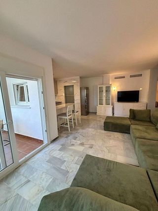 Piso en alquiler en Cabo Pino - Reserva de Marbella en Marbella