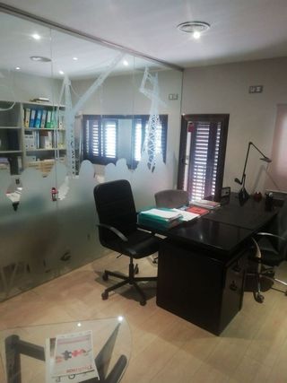 Oficina en alquiler en La Dreta de l'Eixample en Barcelona