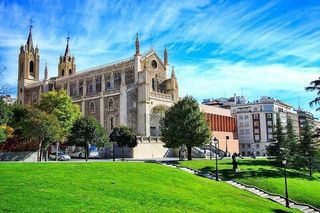 Piso en alquiler en Cortes - Huertas en Madrid