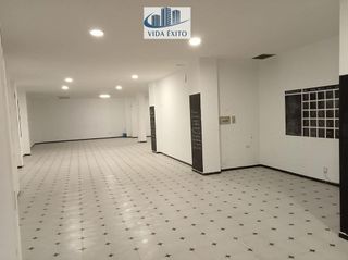 Local comercial en venta en Alcalá la Real