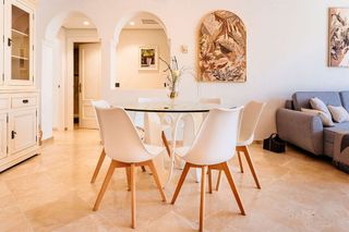 Ático en alquiler en Centro Urbano en Estepona