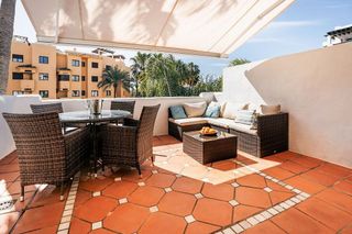 Ático en alquiler en Centro Urbano en Estepona