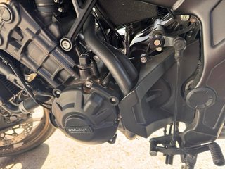 Honda CB650R 2023 Gris A2