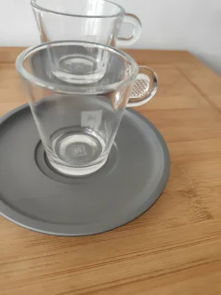 4 Tazas Nespresso de Vidrio y Plástico