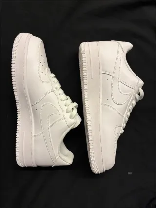 Nike Air Force 1 Low '07 Talla 42.5