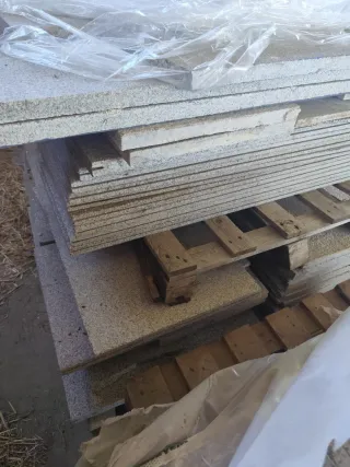 Láminas de granito gris
