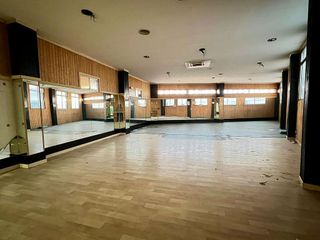 Local comercial en alquiler en Arroyo de la Vega en Alcobendas