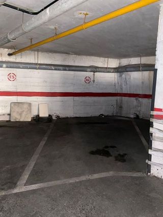 Garaje en venta en Navas en Barcelona