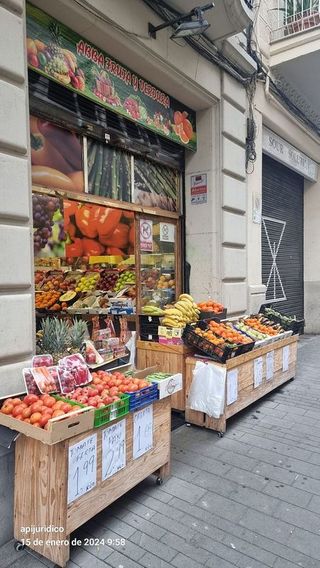 Local comercial en venta en El Poble Sec - Parc de Montjuïc en Barcelona