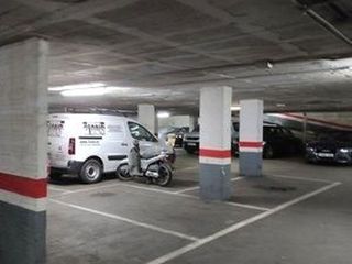 Garaje en venta en El Poblenou en Barcelona